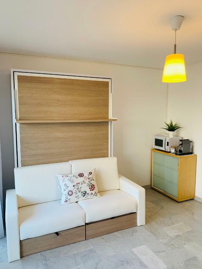 Les Appartements De Lina-Self Check In Ла-Гранд-Мот Экстерьер фото